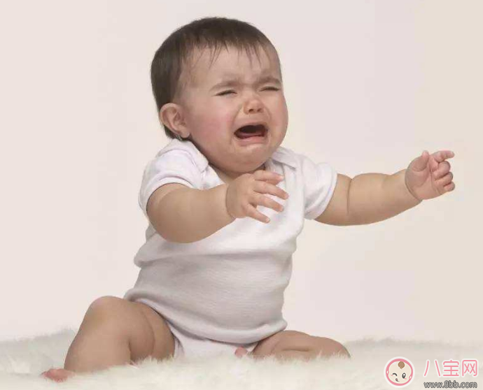 孩子越長大越膽小 可能是你忽視了這個(gè)問題 孩子越長大越膽小 可能是你忽視了這個(gè)問題