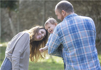 包文婧真實(shí)不做作 寶寶更愛的是真實(shí)的父母