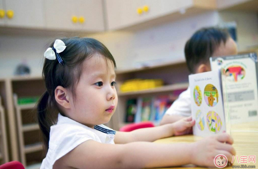 養(yǎng)成正確的習(xí)慣會(huì)對(duì)孩子成長(zhǎng)有很大幫助 