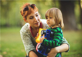 何潔表示不會(huì)再結(jié)婚 單親家庭的孩子成長(zhǎng)一定不好嗎？