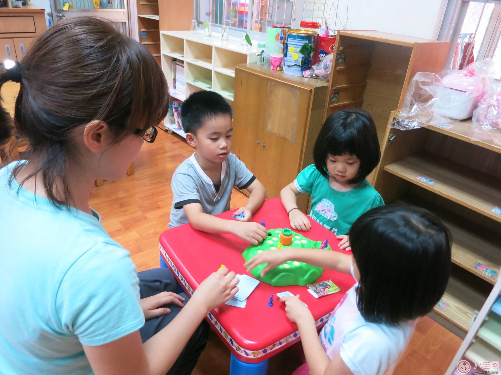學齡前兒童游戲的特點 親子游戲如何鍛煉孩子 學齡前兒童游戲的特點 親子游戲如何鍛煉孩子