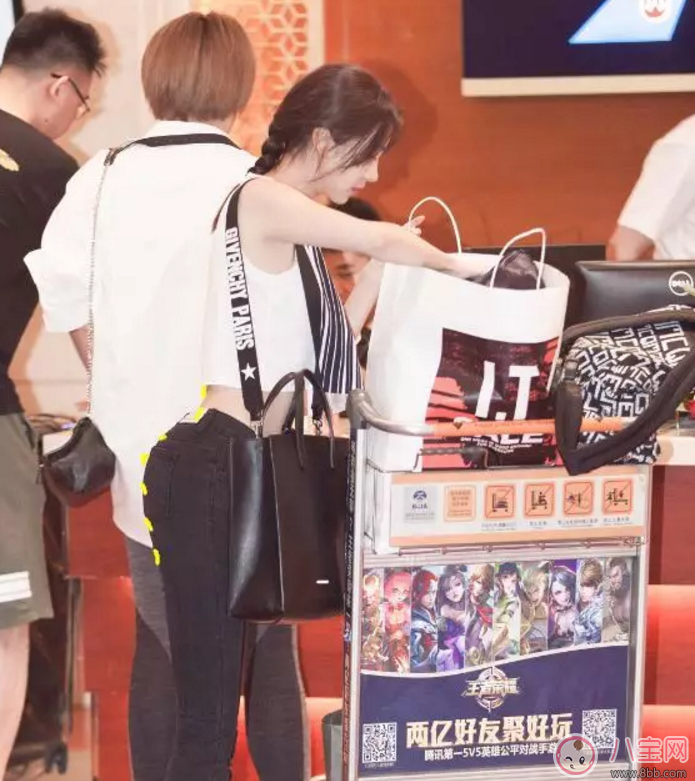 李菲兒柯基臀成最新身材標(biāo)準(zhǔn) 如何擁有柯基臀 李菲兒柯基臀成最新身材標(biāo)準(zhǔn) 如何擁有柯基臀