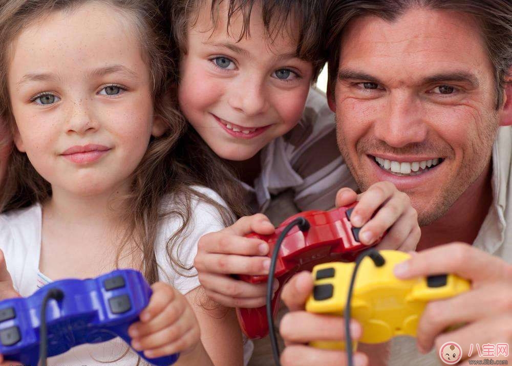 兒童玩電玩游戲好處也多多  玩電玩游戲注意事項(xiàng)