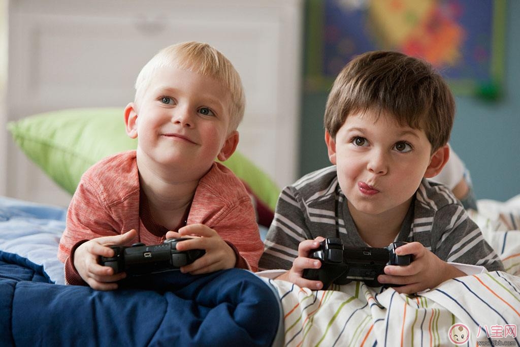 兒童玩電玩游戲好處也多多  玩電玩游戲注意事項(xiàng)