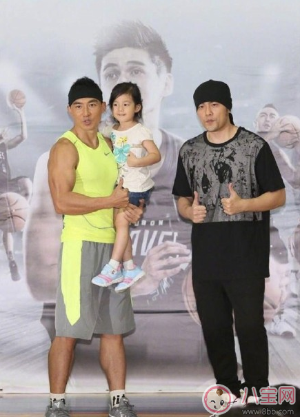 小小周英文名字出來了 給孩子怎么取英文名好