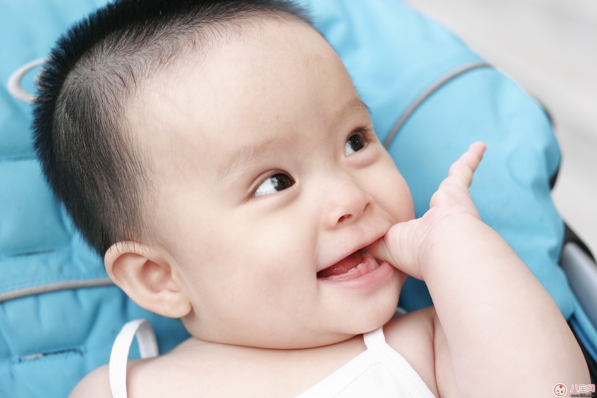 寶寶口腔期要滿足寶吸吮手指的習(xí)慣 寶寶口腔期要滿足寶吸吮手指的習(xí)慣