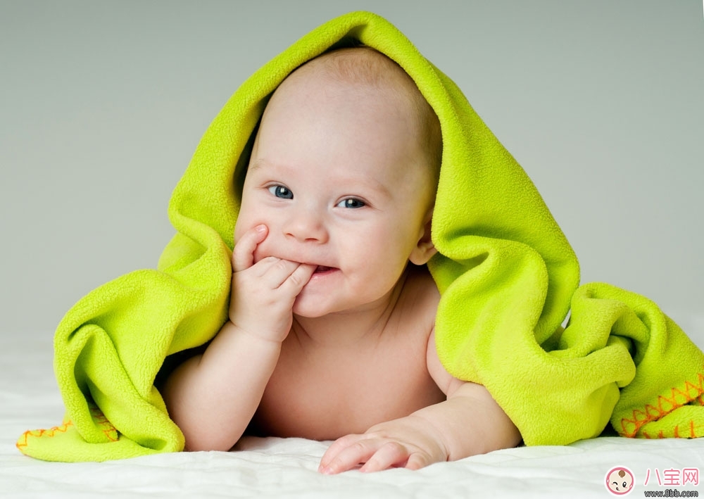 寶寶口腔期要滿足寶吸吮手指的習(xí)慣 寶寶口腔期要滿足寶吸吮手指的習(xí)慣