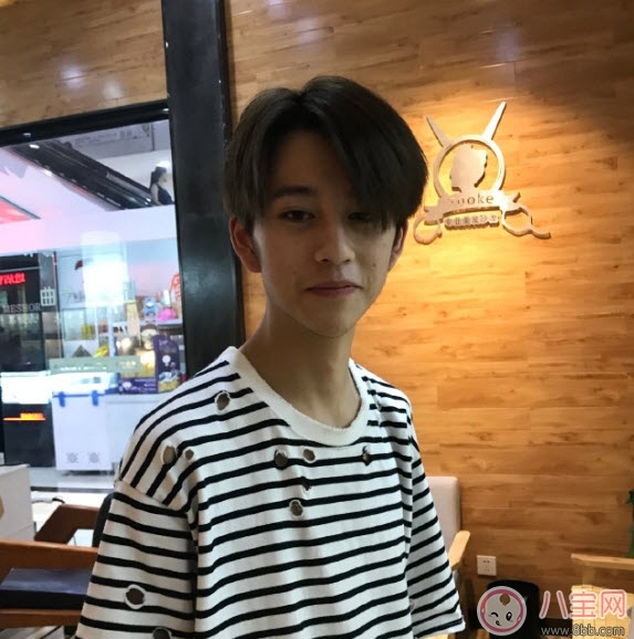 勃物咋治是誰 勃物咋治是什么意思(勃物咋治和吹頭小哥是什么關(guān)系)