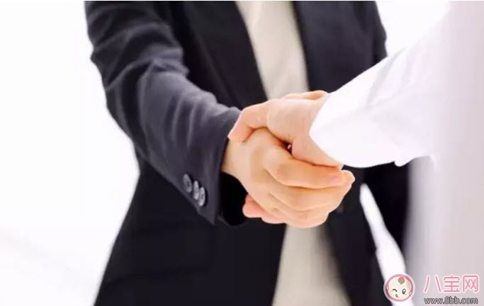 女孩富養(yǎng)的真正含義 女孩富養(yǎng)與窮養(yǎng)的區(qū)別 女孩富養(yǎng)的真正含義 女孩富養(yǎng)與窮養(yǎng)的區(qū)別