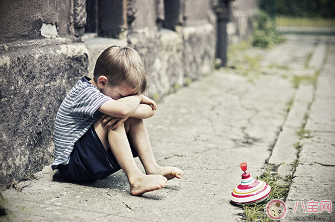 小孩子一看到玩具就想要 不買(mǎi)就哭怎么辦 小孩子一看到玩具就想要 不買(mǎi)就哭怎么辦