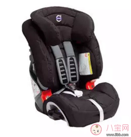 使用兒童安全座椅沒(méi)系安全帶 勿犯不必要的錯(cuò)誤