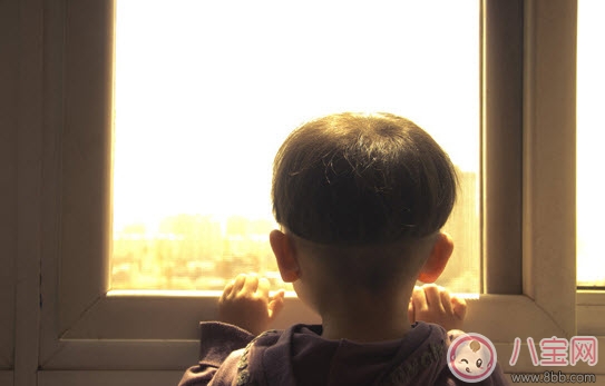 孩子性格內(nèi)向怎么引導(dǎo) 性格內(nèi)向的原因是什么 孩子性格內(nèi)向怎么引導(dǎo) 性格內(nèi)向的原因是什么