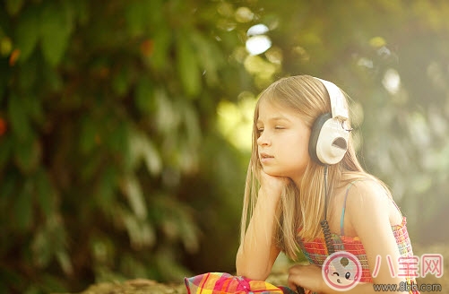 孩子性格內(nèi)向怎么引導(dǎo) 性格內(nèi)向的原因是什么 孩子性格內(nèi)向怎么引導(dǎo) 性格內(nèi)向的原因是什么