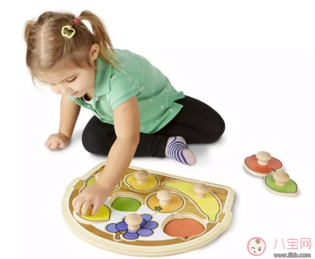 寶寶玩拼圖的好處 如何給寶寶挑選適合的拼圖 寶寶玩拼圖的好處 如何給寶寶挑選適合的拼圖