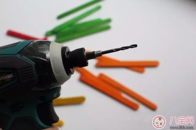 小小冰棍棒大用處 自制玩具來(lái)解暑