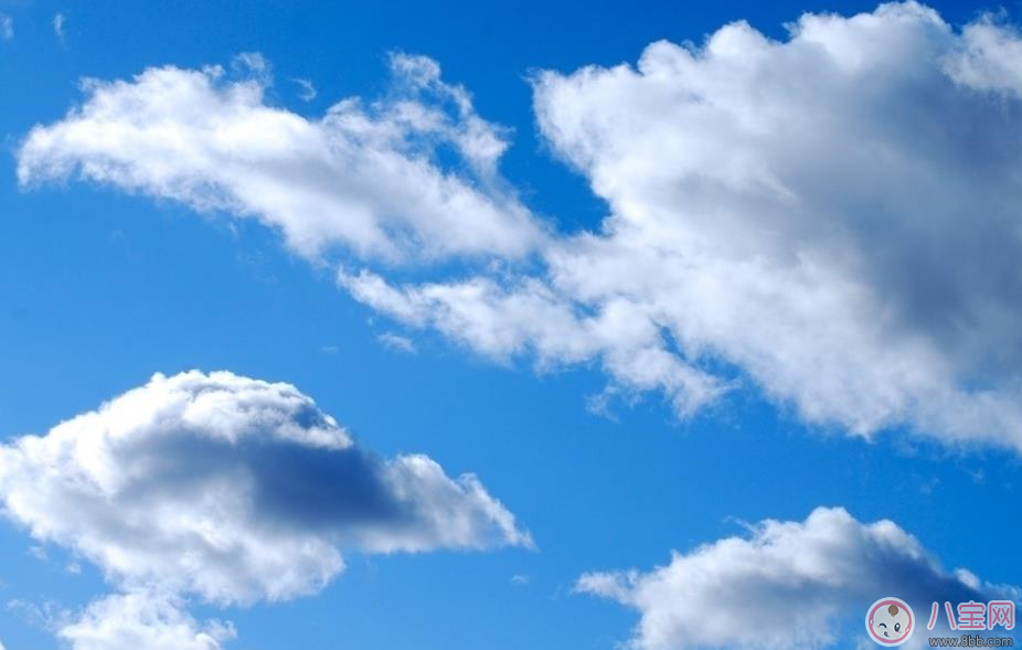 寶寶胎教小故事 白云和烏云 寶寶胎教小故事 白云和烏云