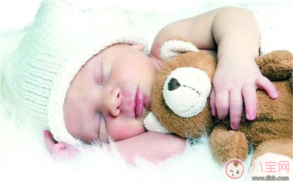 孩子哪些睡覺姿勢不正確 錯誤的睡姿對孩子的影響很嚴(yán)重 孩子哪些睡覺姿勢不正確 錯誤的睡姿對孩子的影響很嚴(yán)重