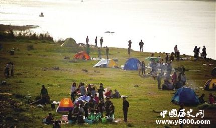 四川一高校放春假高校春假是什么意思？