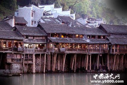 吊腳樓是什么建筑吊腳樓的文化特點(diǎn)是什么 吊腳樓是什么建筑吊腳樓的文化特點(diǎn)是什么