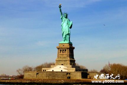 自由女神像的來歷自由女神像的原型是誰？