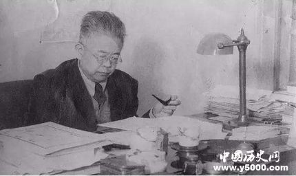 傅斯年生平經(jīng)歷簡(jiǎn)介如何評(píng)價(jià)傅斯年？