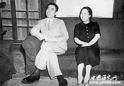 周恩來(lái)與鄧穎超的愛(ài)情故事周恩來(lái)與鄧穎超為什么沒(méi)有孩子