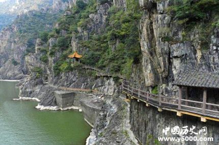 蜀道難難于上青天到底有多難蜀道在哪個地方？