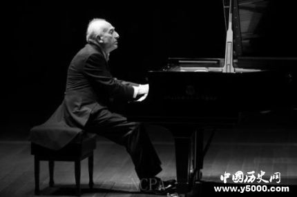 歷史上的今天1月15日事件