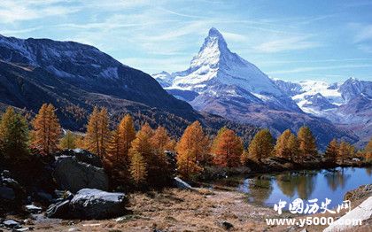 青藏高原是怎么形成的海拔幾千米