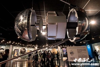 蘇聯(lián)第一顆人造衛(wèi)星什么時(shí)候發(fā)射的 蘇聯(lián)第一顆人造衛(wèi)星什么時(shí)候發(fā)射的