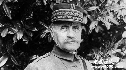 法國元帥福煦生平經(jīng)歷簡介如何評價福煦？