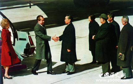 中美三個(gè)聯(lián)合公報(bào)內(nèi)容簡介中美聯(lián)合公報(bào)的意義是什么？