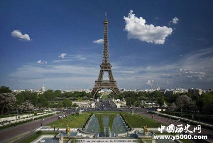 埃菲爾鐵塔的寓意埃菲爾鐵塔象征著什么？