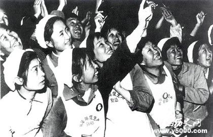 中國第一顆人造衛(wèi)星什么時候發(fā)射的