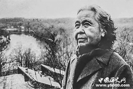 丁玲生平簡(jiǎn)介丁玲的故事如何評(píng)價(jià)丁玲？