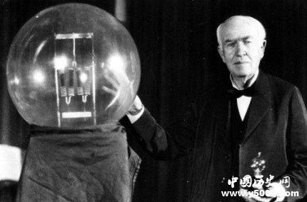 愛迪生生平故事簡介愛迪生的發(fā)明有哪些？