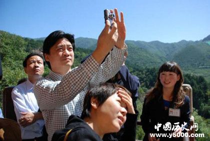 崔永元簡介生平經(jīng)歷介紹主持過哪些節(jié)目崔永元相關(guān)新聞