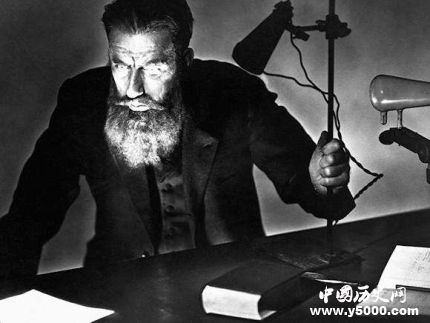 倫琴生平經(jīng)歷簡介倫琴發(fā)現(xiàn)x射線的故事