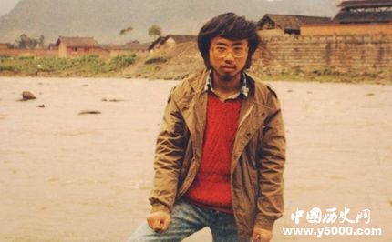 海子逝世30周年海子為什么臥軌？