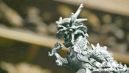 龍的由來龍的長相我們?yōu)槭裁磿绨蔟垼? alt=