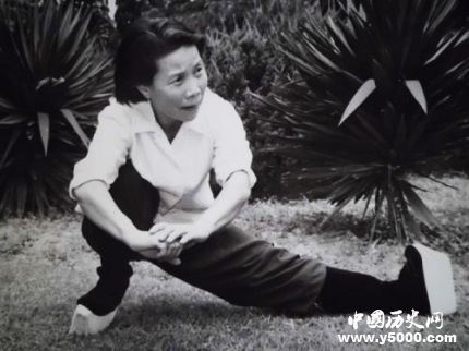 越劇張桂鳳簡(jiǎn)介張桂鳳表演特點(diǎn)張桂鳳代表劇目有哪些？