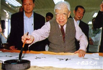 吳大猷生平簡(jiǎn)介吳大猷的貢獻(xiàn)如何評(píng)價(jià)吳大猷？