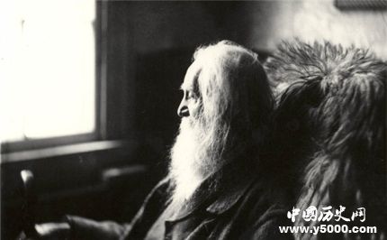 美國詩人惠特曼生平經(jīng)歷簡介惠特曼經(jīng)典的詩有哪些？