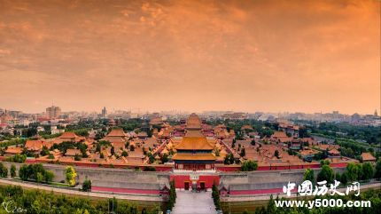 為什么民間流傳故宮房間是九千九百九十九間半？