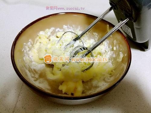 草莓醬夾心編織餅干的做法