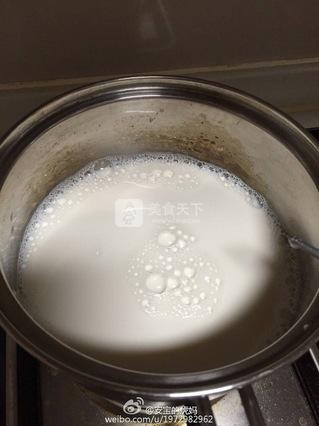 藍(lán)莓布丁的做法步驟：1