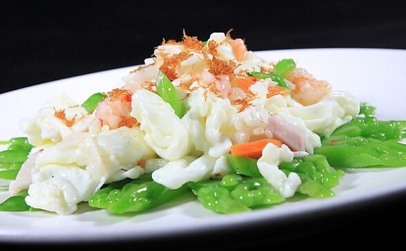 消暑明目的涼瓜青炒蛋白怎么做？