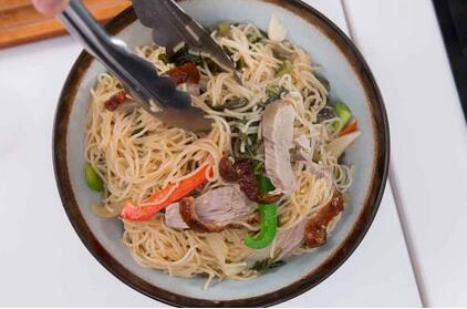 鮮香開胃的雪菜火鴨絲炆米怎么做？