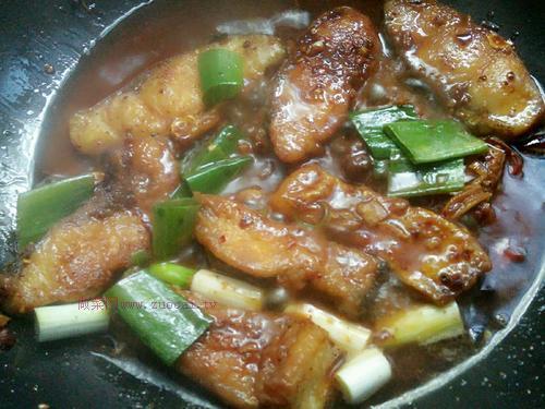 豆豉醬燒鰱魚(yú)塊的做法