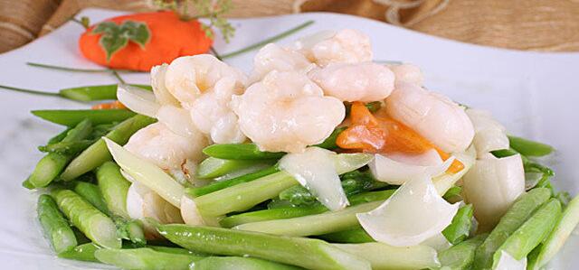 清爽有營養(yǎng)的百合蘆筍蝦球怎么做？